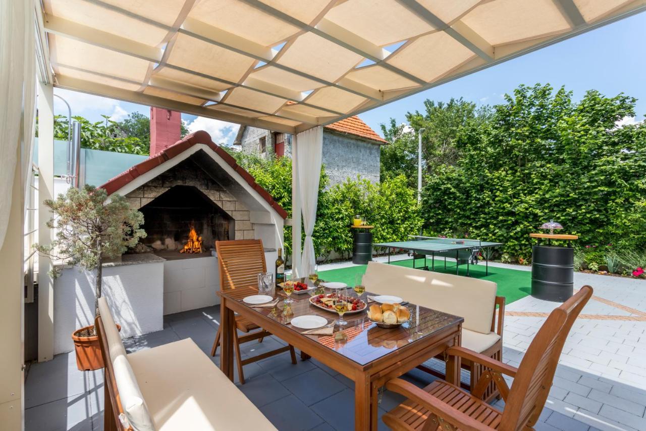 Holiday House Mala Синь Екстер'єр фото