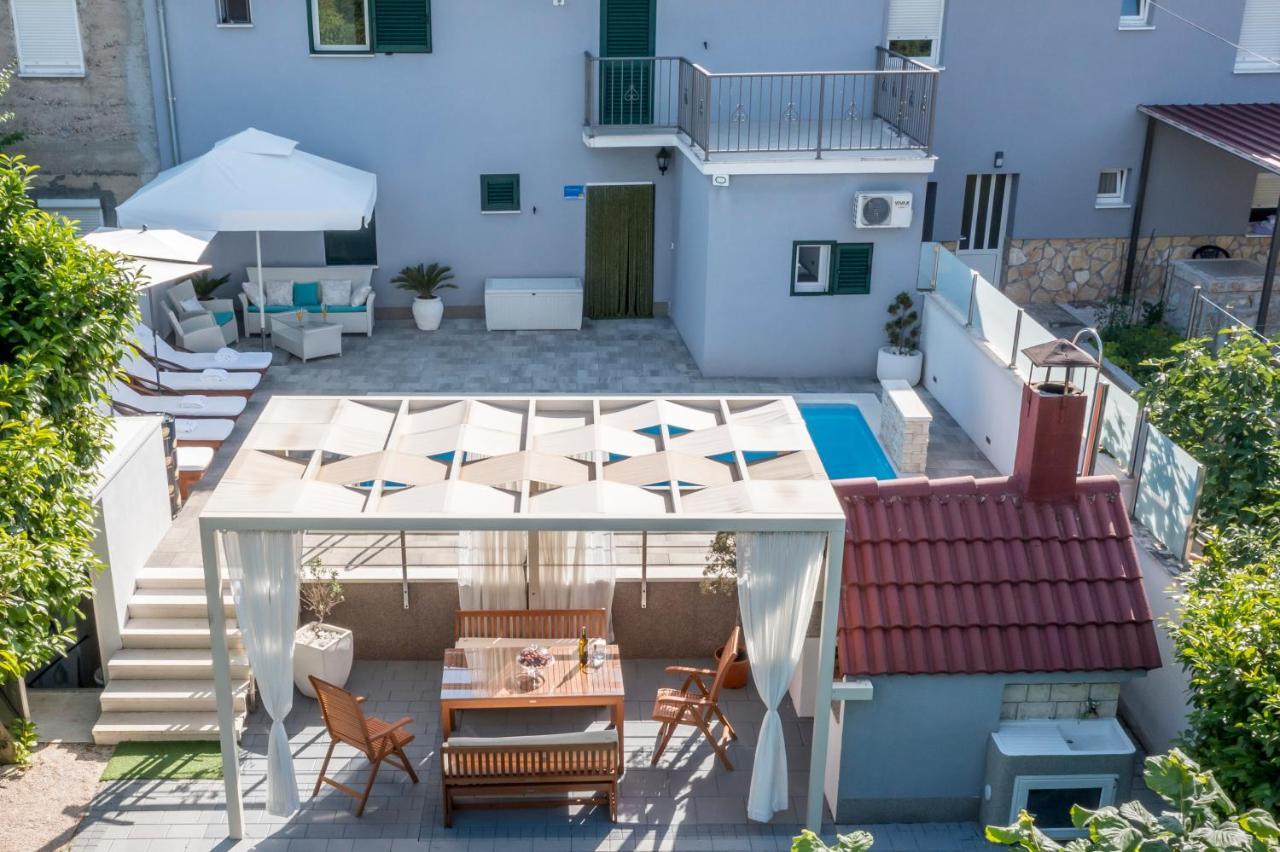 Holiday House Mala Синь Екстер'єр фото